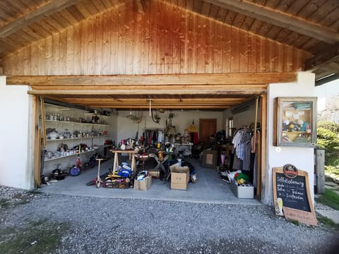 Garage 2