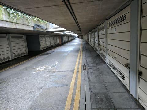 Garage 1
